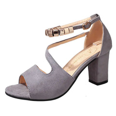 Elegant mid-heel sandals designed for comfort and style, perfect for formal occasions and everyday wear.