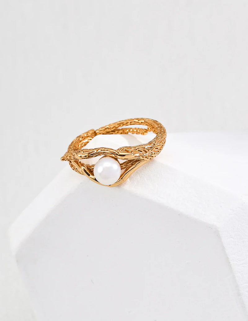 Minimalist Natural Pearl Ring.