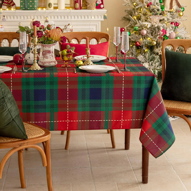 Romanstile Christmas Rectangle Green Plaid Tablecloth - 60 x 120 Inch - Checkered Water Stain Resistant Table Cover Washable Polyester Table Cloths for Xmas Dinner/Party Decoration/Holiday